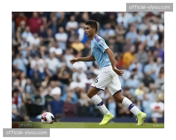 曼城助理教练利恩德斯的影响：战术变数与训练细节的改进分析